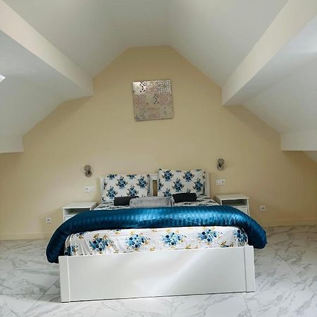 Silver House П'єррфітт-сюр-Сен Екстер'єр фото