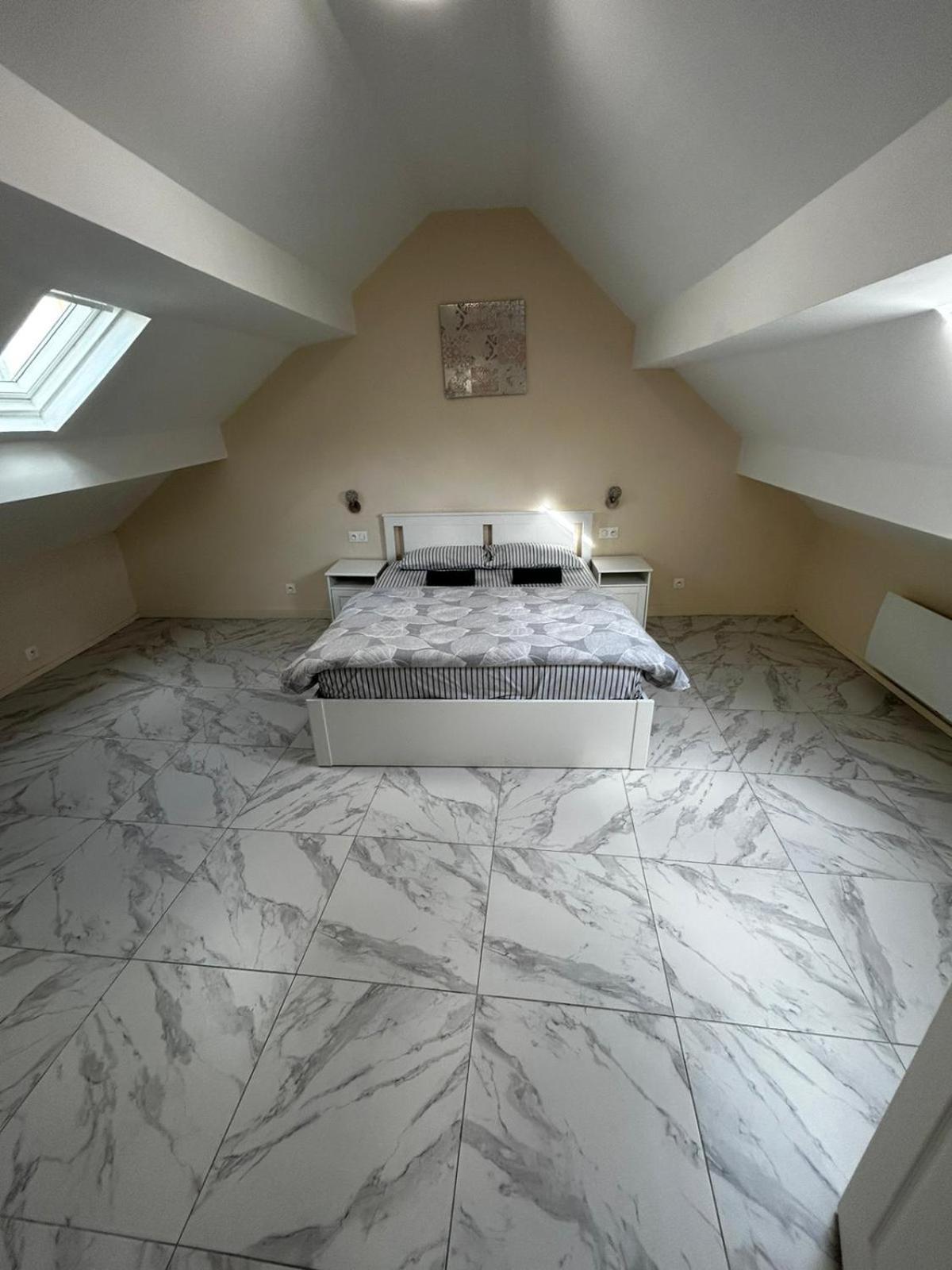 Silver House П'єррфітт-сюр-Сен Екстер'єр фото
